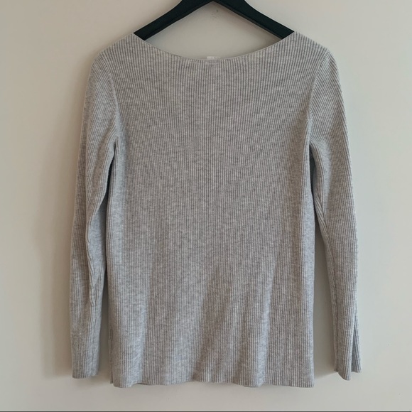 GAP Sweater - Picture 3 of 4